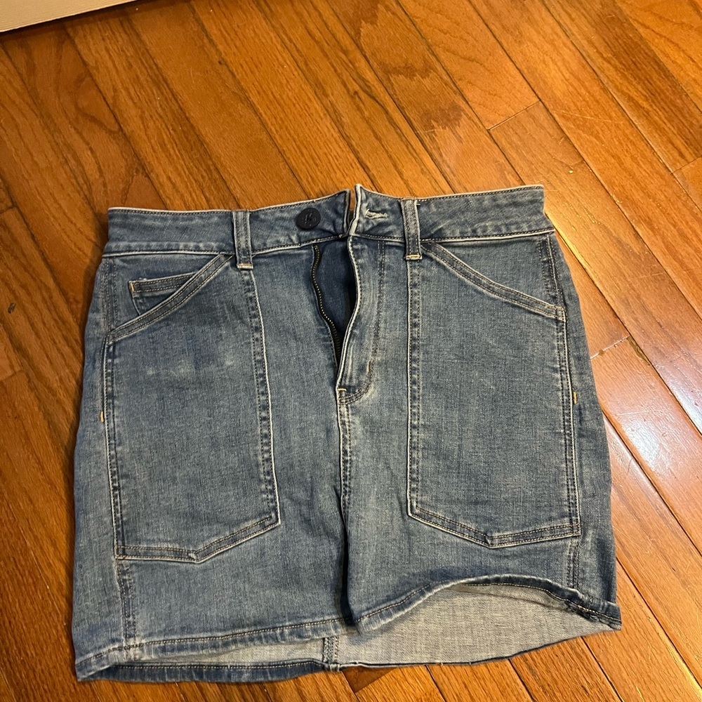 BUNDLE 5 FOR $10 AE skirt